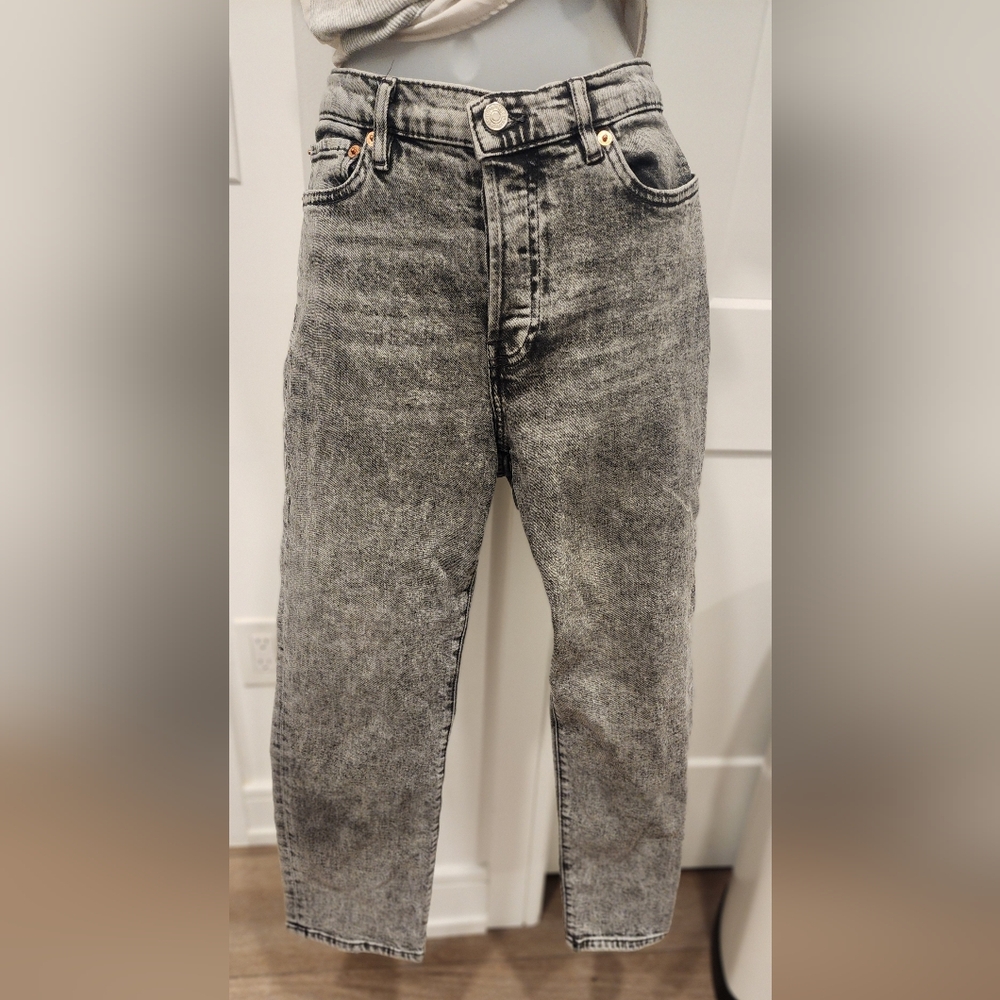 Women's Gray Jeans